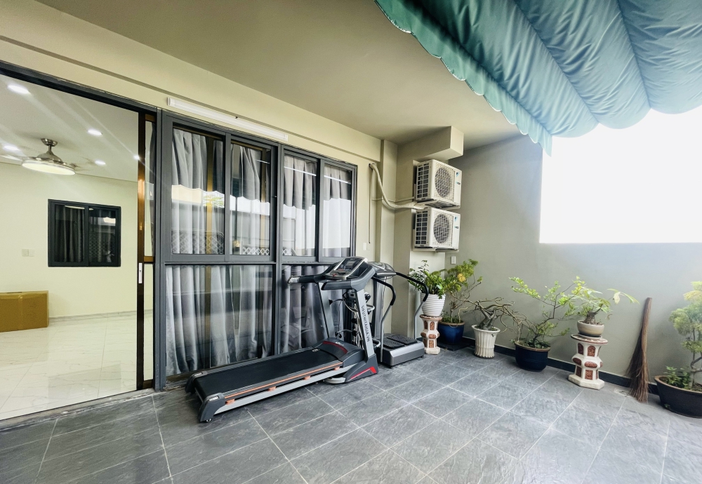 Cho thuê căn hộ Penhouse, dự án The Art Gia Hòa 96m2 2PN + Sân vườn, có nội thất cơ bản, giá chỉ 12tr/tháng, Lh: 0388668882 gặp Tâm ( zalo )