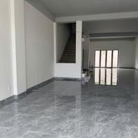 Cho thuê Nhà mặt tiền Phạm Văn Đồng, ngay Gigamall. DT 7.4x29. Giá 52tr/tháng TL