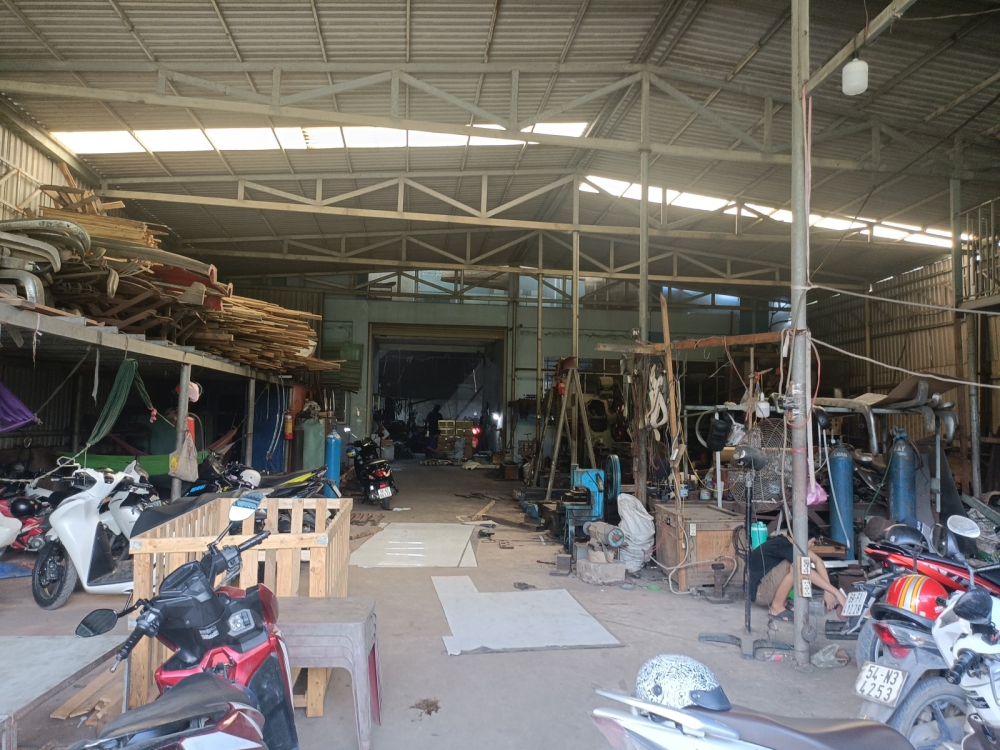 Văn phòng nhà xưởng hẻm xe container, đường Võ văn Vân, Tân tạo, Bình tân