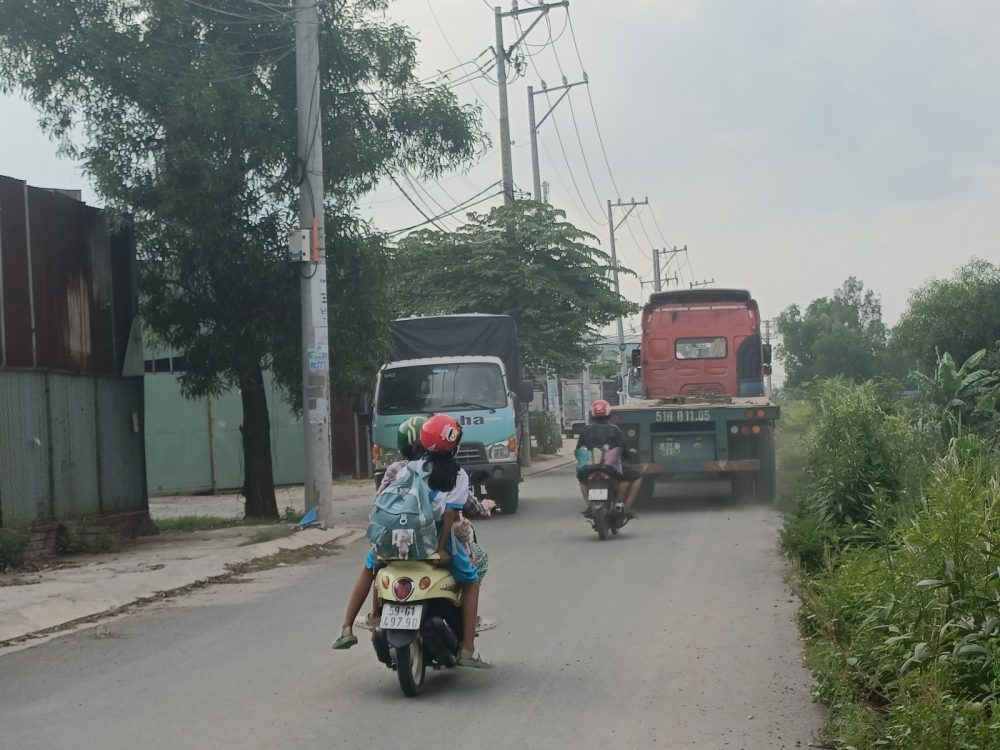 Văn phòng nhà xưởng hẻm xe container, đường Võ văn Vân, Tân tạo, Bình tân