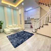 cầu giấy DT 36m x5 tầng 7,86 tỷ ngõ thông,gần ô tô,full nội thất
