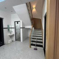 Cần tiền bán gấp mặt tiền đường nhựa 1 lầu 1 trệt mới xây chưa ở TT Long Điền, BRVT