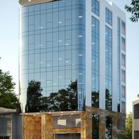 Cho Thuê Tòa Văn Phòng 9 Tầng MP Hoàng Ngân. DT 210m2.MT 12.15m.Vị Trí Lô Góc. Giá 400tr/th