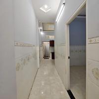 132. Nhà 5,5 triệu 3 phòng ngủ gần cầu Bà Bộ