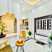 NHỈNH 2TỶ CÓ NHÀ SG - 3 TẦNG XINH LUNG LINH - GẦN NHÀ GA T3 - 10P QUA SÂN BAY - 5P TỚI EMART 2