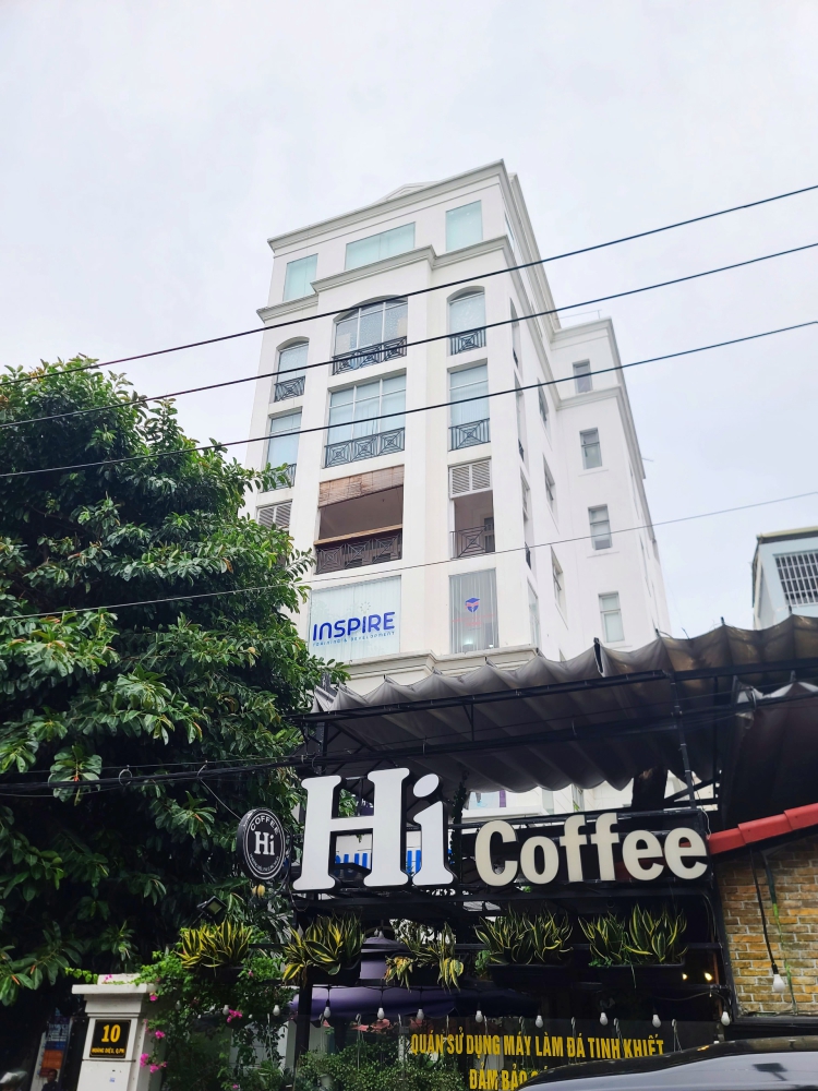 Cho thuê VP 70m2 view ban công cửa sổ thông thoáng tại Hoàng Diệu - Phú Nhuận