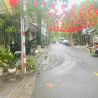 NHÀ 2 TẦNG 85M²,CHỈ CÁCH 2 CĂN RA MẶT TIỀN NGUYỄN PHƯỚC NGUYÊN,NGANG 4.75M,3PN,SÁT CHỢ,BÊN CÔNG