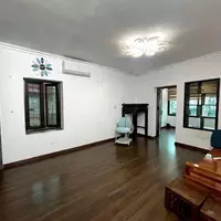 tập thể nghĩa tân 60m 2 ngủ giá 4,5 tỷ ô tô đỗ chân tòa