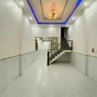 NHÀ GIÁP GÒ VẤP – LÊ VĂN KHƯƠNG HXH, ĐẬU CỬA