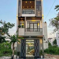 CẦN TIỀN GẤP - Chính chủ bán RẺ - nhà đẹp đất rộng gần trường ĐH Bình Dương ! LH 0354555640