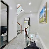 Bán nhà xây mới tinh - phố Vĩnh Cát - 50m 3 tầng - hướng Đông Nam