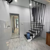 BÁN NHÀ 2 tầng HẺM Ô TÔ NGÔ ĐẾN NGAY CHỞ SƠN THUỶ VĨNH PHƯỚC