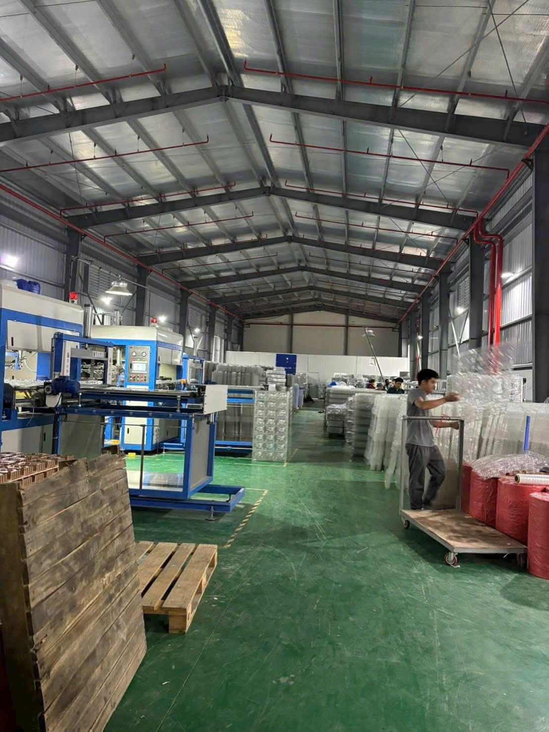 CHO THUÊ KHO XƯỞNG 900m² Tại KCN THANH LIÊM – PCCC Tự Động, Nền Epoxy