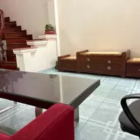 Chính chủ cho thuê nhà riêng phố Nguyễn Khoái: 3 tầng, 1 tum
