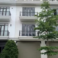 CẦN BÁN CĂN LK VIIEW CÔNG VIÊN 3 TẦNG 1 TUM 85.5M2 X4.5 TỶ KHU ĐÔ THỊ AN PHÚ- SƠN LA.