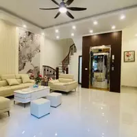 NHÀ MỚI – VIỆT HƯNG LONG BIÊN -Ở NGAY – FUL NỘI THẤT-THANG MÁY – Ô TÔ CÁCH NHÀ 10M
-KHU VỰC ĐANG