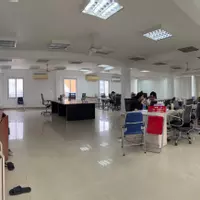 Cho thuê văn phòng hiện đại, vị trí đẹp mặt tiền Trường Son, Tân Bình
