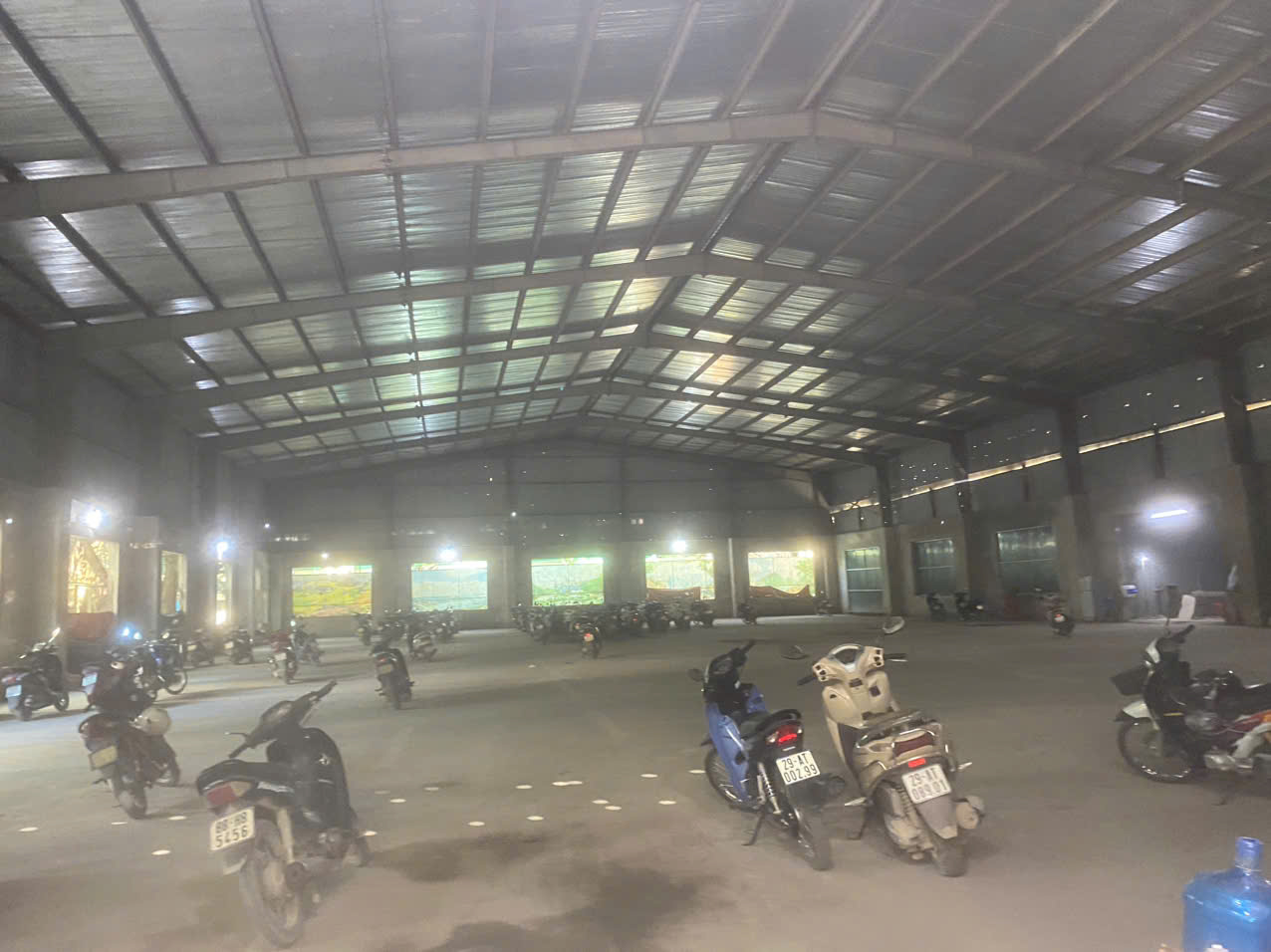 CHO THUÊ KHO XƯỞNG ĐỘC LẬP 1500m2 Tại QL3, ĐA PHÚC. SÓC SƠN - Xe Container Đỗ Cửa