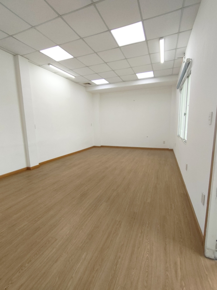 Tặng 1 tháng đầu khi thuê văn phòng 30m2 full nội thất- Mặt tiền Phạm Văn Chiêu, Gò Vấp