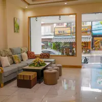 Cho thuê khách sạn mặt tiền Hai Bà Trưng P6 Đà Lạt 55 triệu 18 phòng