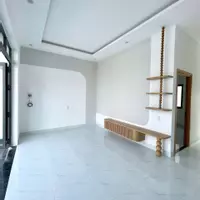 CHẬM CHÂN LÀ HẾT! CĂN BIỆT THỰ  SÂN 2 OTO GIÁ SỐC HƠN 2TY MỘT XÍU!