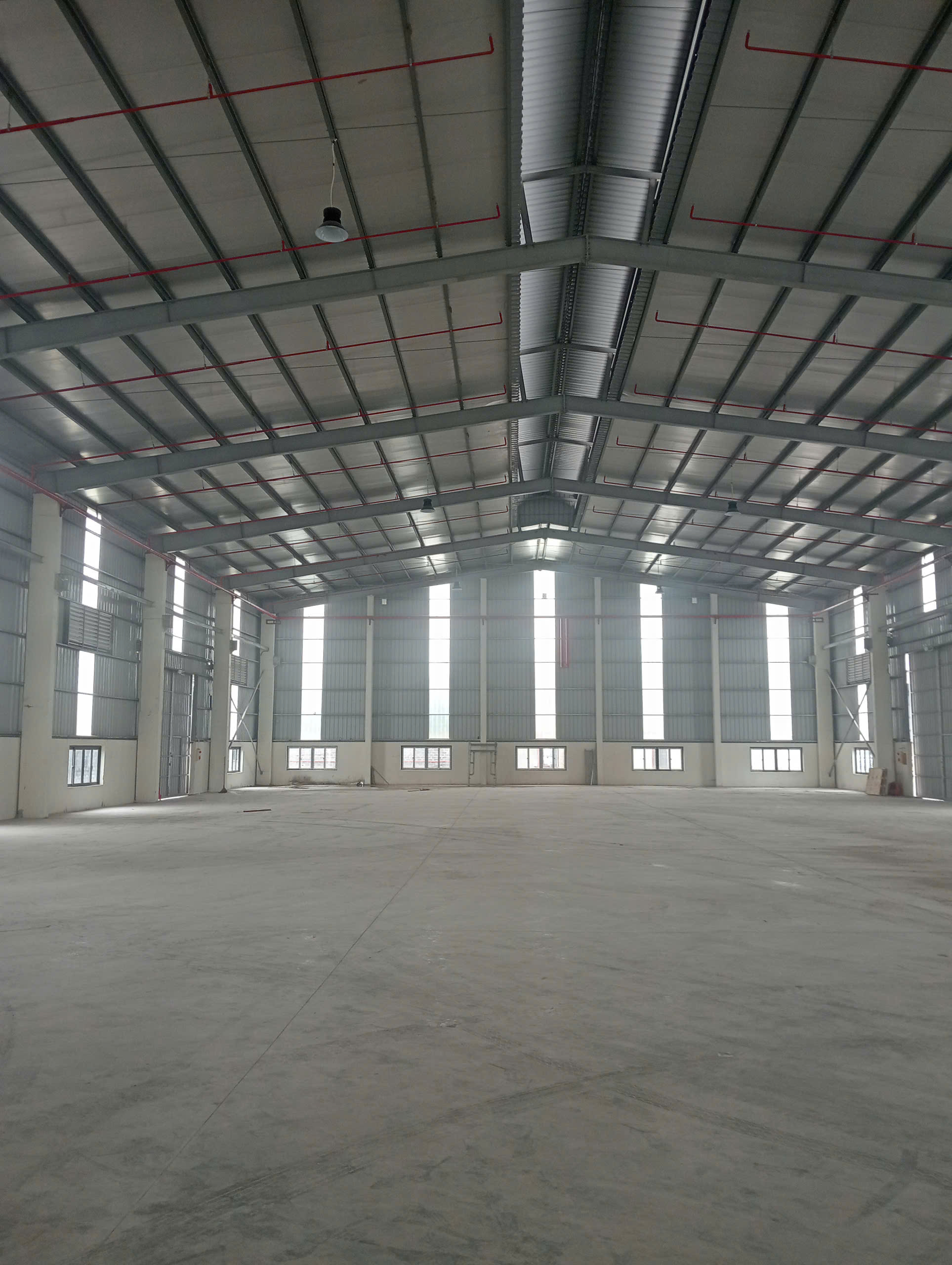 CHO THUÊ KHO XƯỞNG 2234m² Tại KCN ĐÀI TƯ, LONG BIÊN - PCCC Tự Động, Xe Container Đỗ Cửa