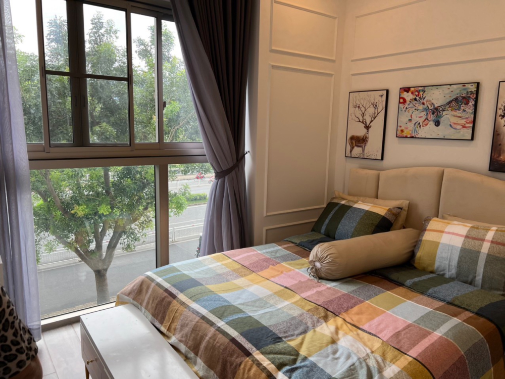 CẦN BÁN GẤP CĂN HỘ MIDTOWN PHÚ MỸ HƯNG