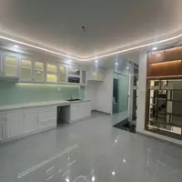 Nhà mới xây có thang máy ngay chợ Hiệp Bình, 6PN 7WC, 67m², 12 tỷ