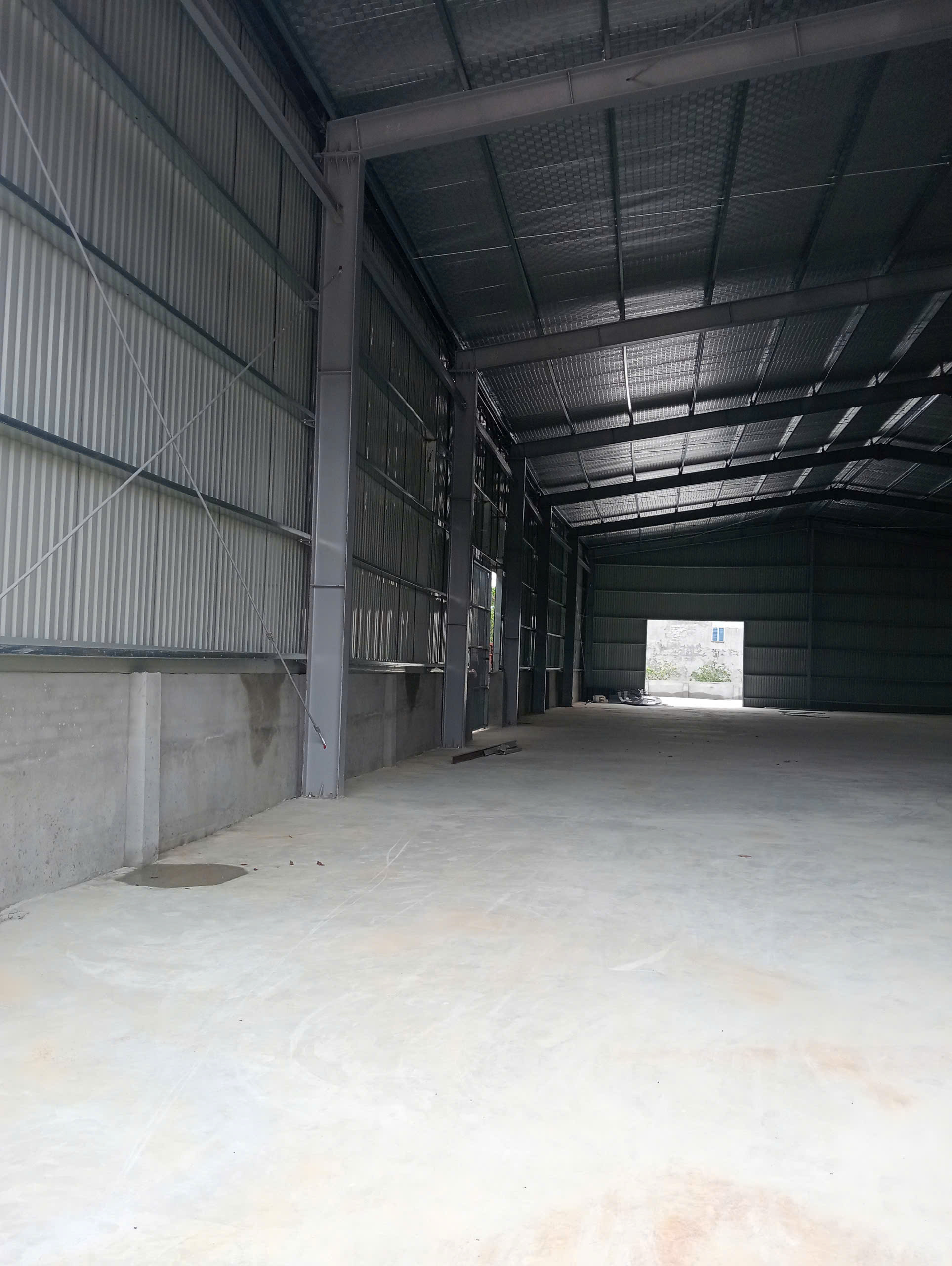 CHO THUÊ KHO XƯỞNG 1300m² Tại QL2 PHÙ LỖ, SÓC SƠN - Xe Container Đỗ Cửa, Điện 3 Pha