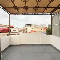 CĂN HIẾM QUÁN MAU – LẠCH TRAY, NGÕ RỘNG, SÂN CHUNG GẦN 100M²
Diện tích 45m2
