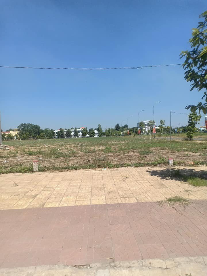 Bán nền đẹp trục chính KDC Vĩnh Thạnh Cần Thơ.