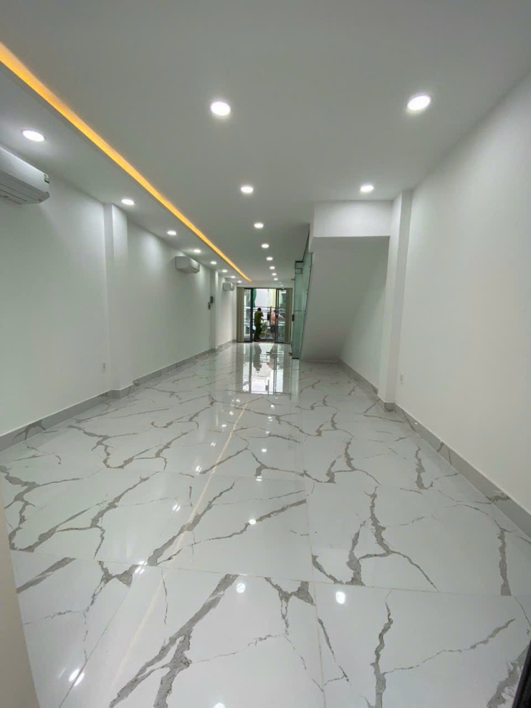 CHO THUÊ VĂN PHÒNG, VỊ TRÍ ĐẸP, VĂN PHÒNG ĐẸP, TRANG BỊ TẬN RĂNG