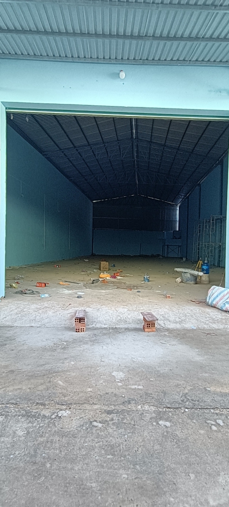 Cho thuê kho đường Hồ Văn Long  500m2
