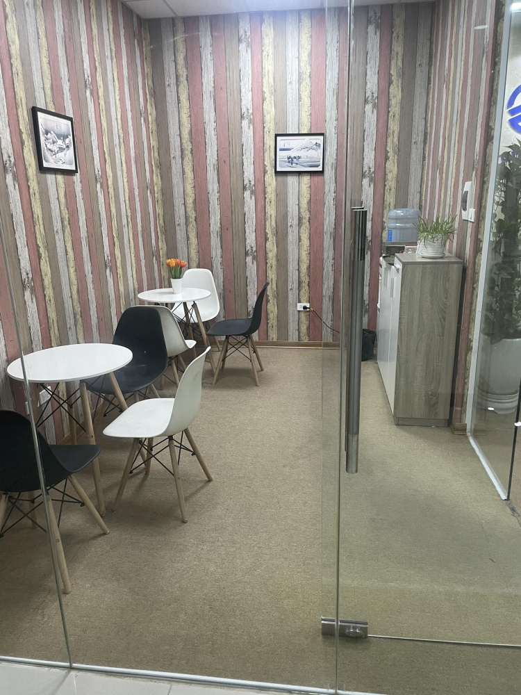 Cho thuê sàn văn phòng 100-200m2. Văn phòng co-working 10-50m2