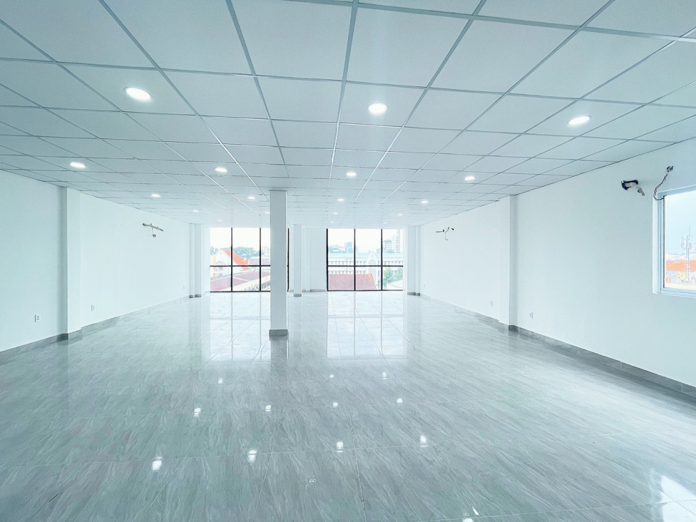 Cho thuê văn phòng view kính sàn 145m2 đường Hai Bà Trưng, Quận 1