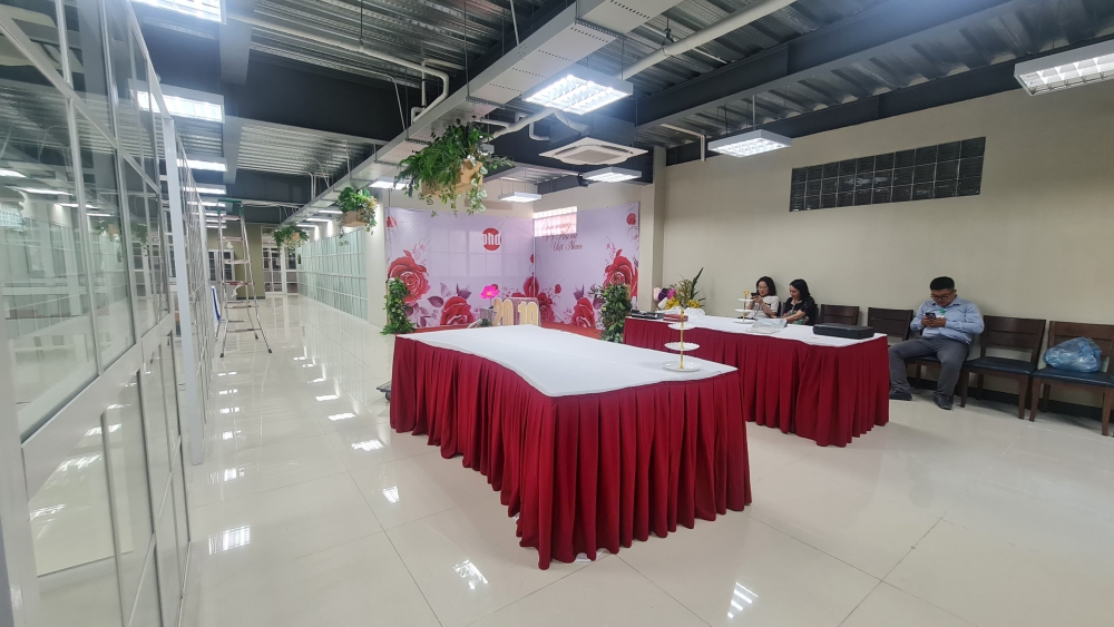Cho thuê MB 180m2 phố An Dương, chính chủ, có thang máy ưu tiên VP, yoga...