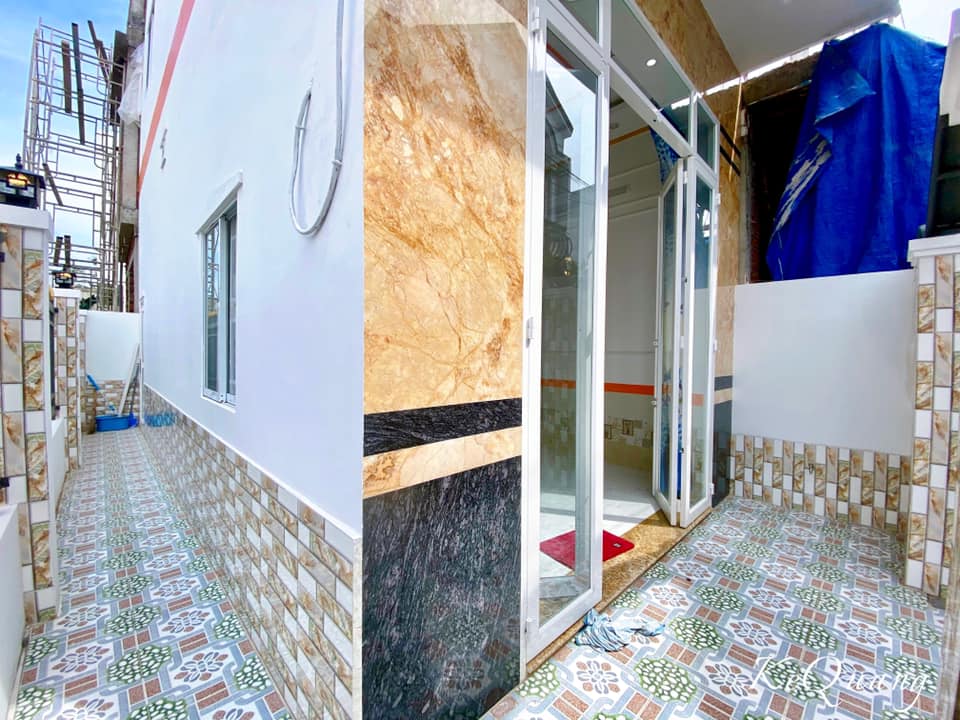 Nhà trệt lầu mới xây - trục nới KDC Đại Ngân - gần trường ĐHYD