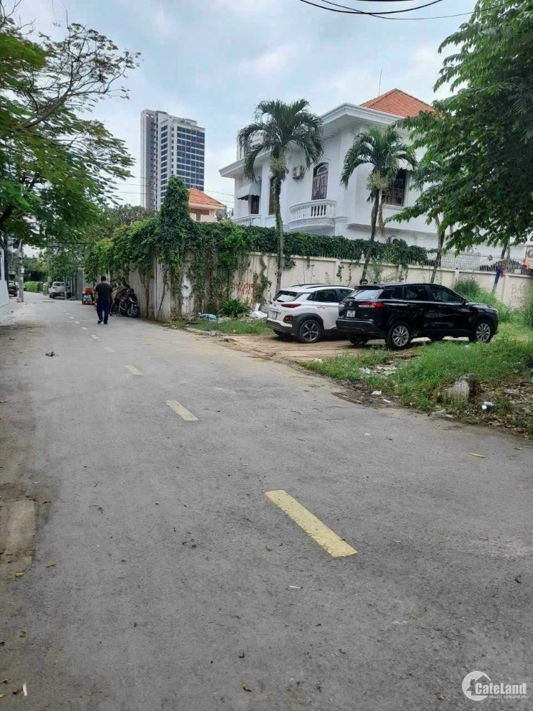 Kẹt công nợ bán lô đất 2 MT khu Thảo Điền giảm từ 27 tỷ về 21,x tỷ