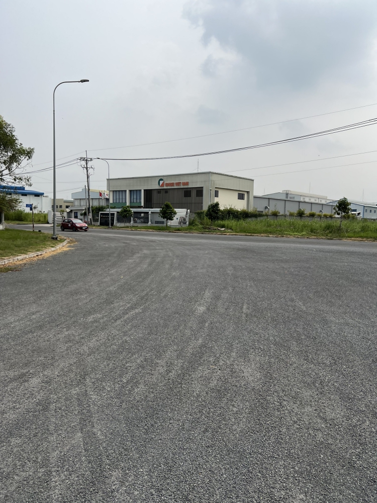 CHO THUÊ KHO XƯỞNG 2000m2 ĐẾN 7000m2 KCN HIÊP PHƯỚC .HUYÊN NHÀ BÈ   GIÁ : 90k/m2