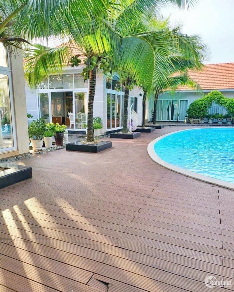 Hiếm! Bán BIỆT THỰ 1.542m2 góc 3 mặt tiền đường Nguyễn Hữu Cầu - Cồn Khương