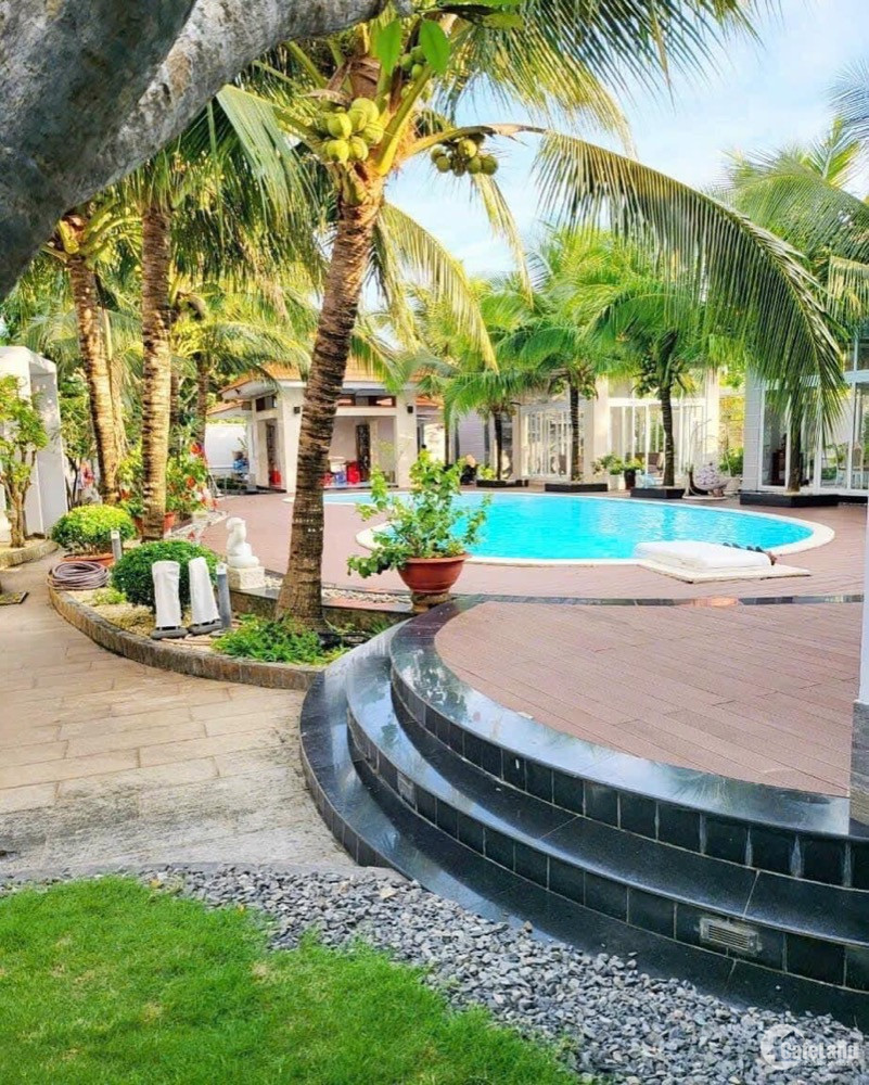 Hiếm! Bán BIỆT THỰ 1.542m2 góc 3 mặt tiền đường Nguyễn Hữu Cầu - Cồn Khương
