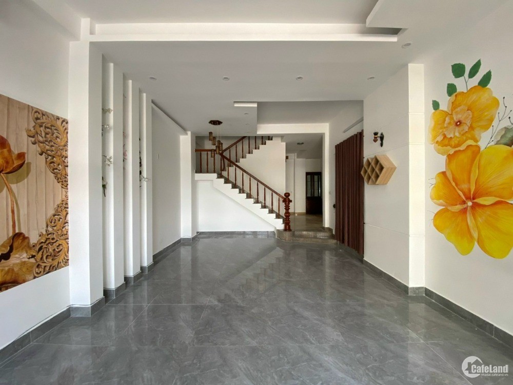 NHÀ ĐẸP _ DT 140M2 _   PHẠM VĂN ĐỒNG _ SƠN TRÀ _ GIÁ 35 TRIỆU.