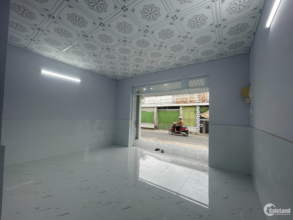 Nhà Trệt, DTSD Hơn 100m2, Lộ Nhựa, Cặp Sông Cái Răng Bé, TPCT