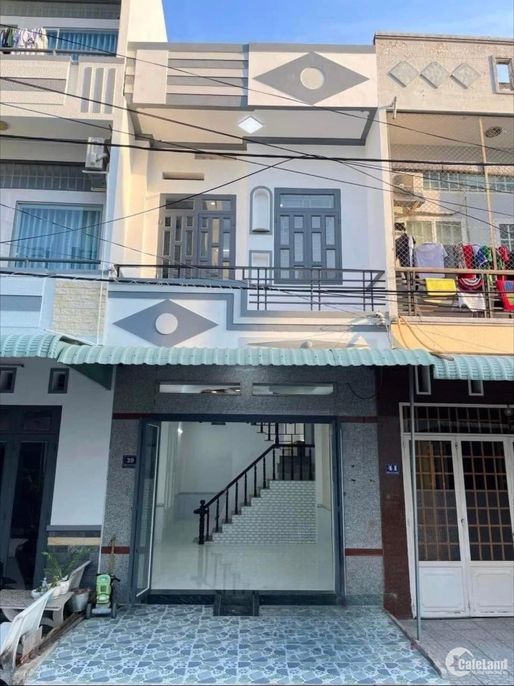 Nhà lầu kế bên chợ An Khánh và trường ĐH Y Dược Cần Thơ
