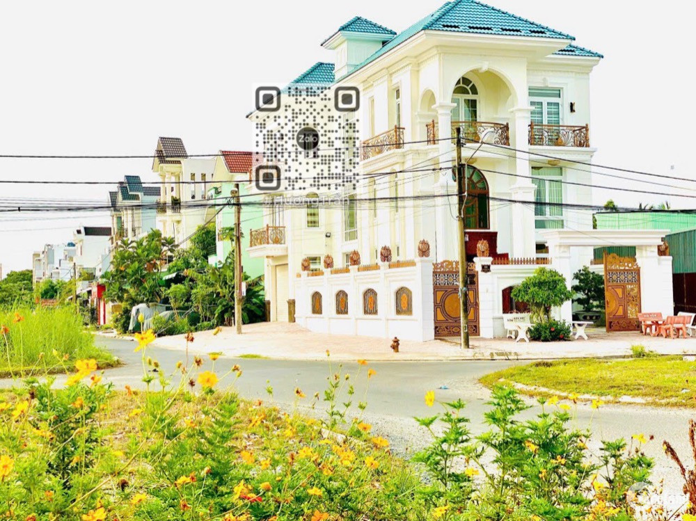 Bán Biệt thự 3 tầng góc 2 mặt tiền trục chính Trần Văn Trà - Khu Dân Cư Hưng Phú