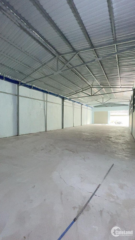 BÁN GẤP XƯỞNG 3 MẶT TIỀN 260M2 TẶNG GPXD TÒA NHÀ CAO TẦNG, CHDV CAO CẤP