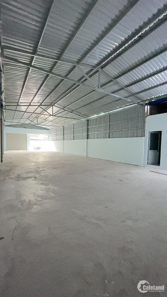 BÁN GẤP XƯỞNG 3 MẶT TIỀN 260M2 TẶNG GPXD TÒA NHÀ CAO TẦNG, CHDV CAO CẤP