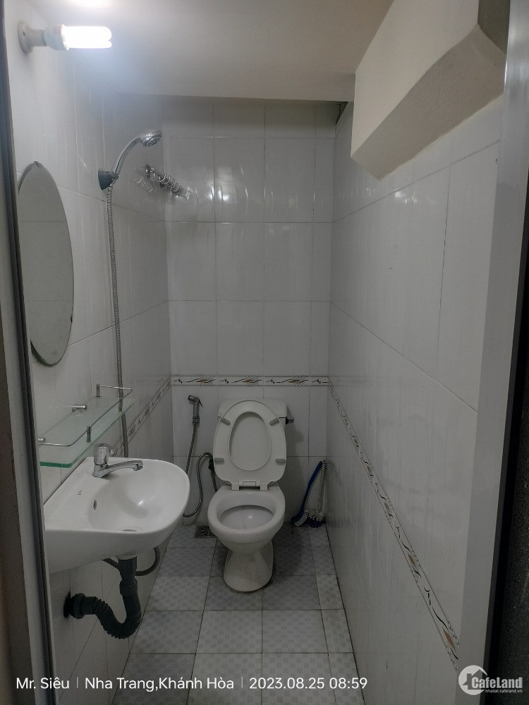 Cho thuê mặt bằng đường Lê Hồng Phong - vị trí đẹp, vỉa hè rộng - 55m2, 4.5m.