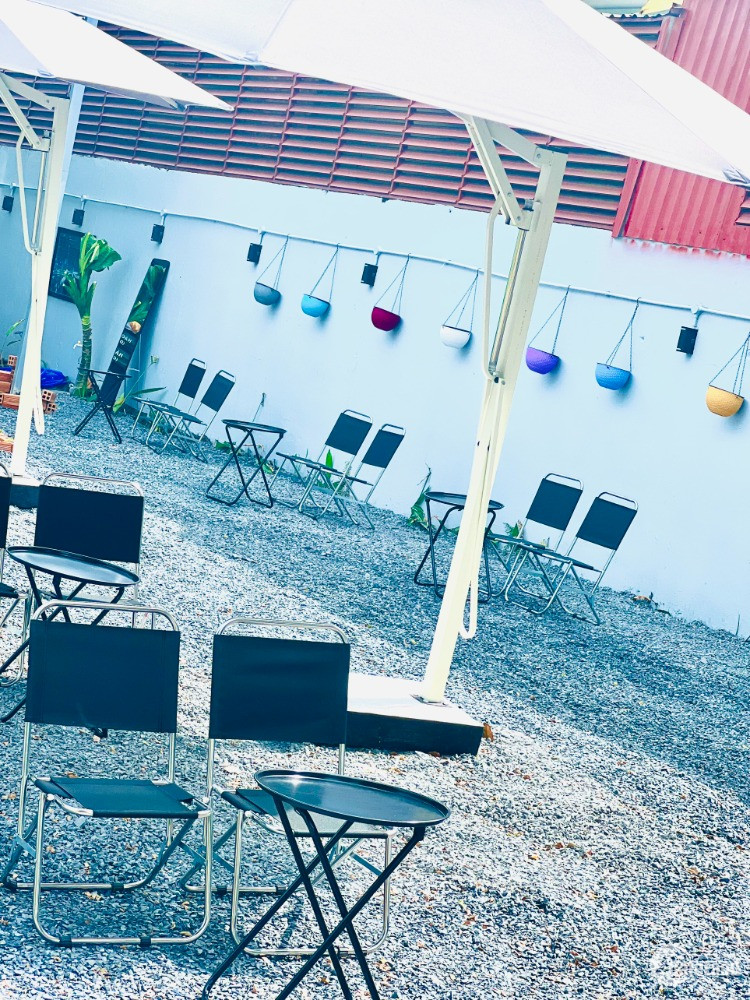 Cho thuê mặt bằng có quán cafe sẵn 12tr/tháng trong KCN Hòa Bình