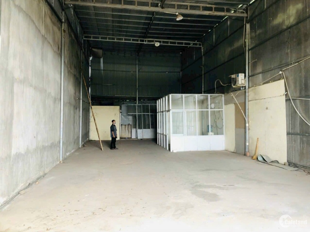 BDS HVL [NC] Cho thuê nhà kho mặt tiền đường Liên Phường